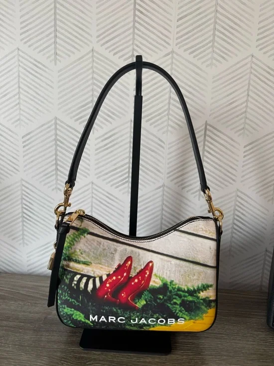 Marc Jacobs The Wizard of Oz Small Convertible Drifter Bag - Picture 2 of 5